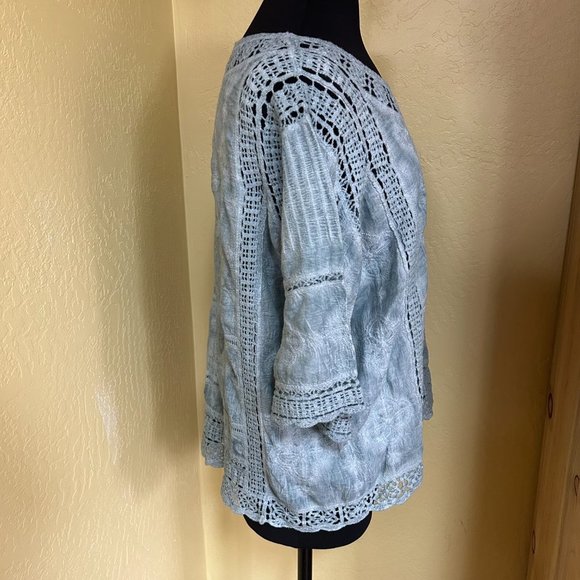 Democracy Boho Flowy Dusty Light Blue Bohemian Blouse Women's Size Large (1415) - Picture 2 of 9